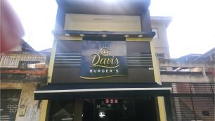 Davis Burgers